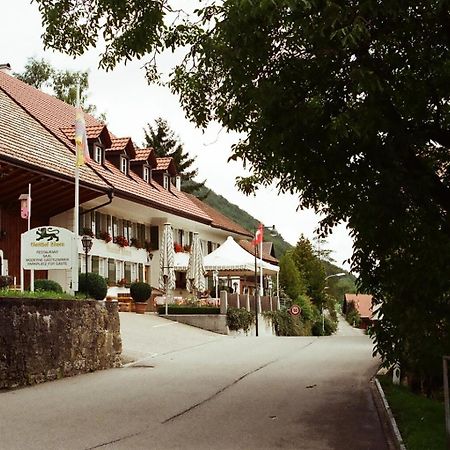 Hotel Gasthof Loewen à Wisen Extérieur photo