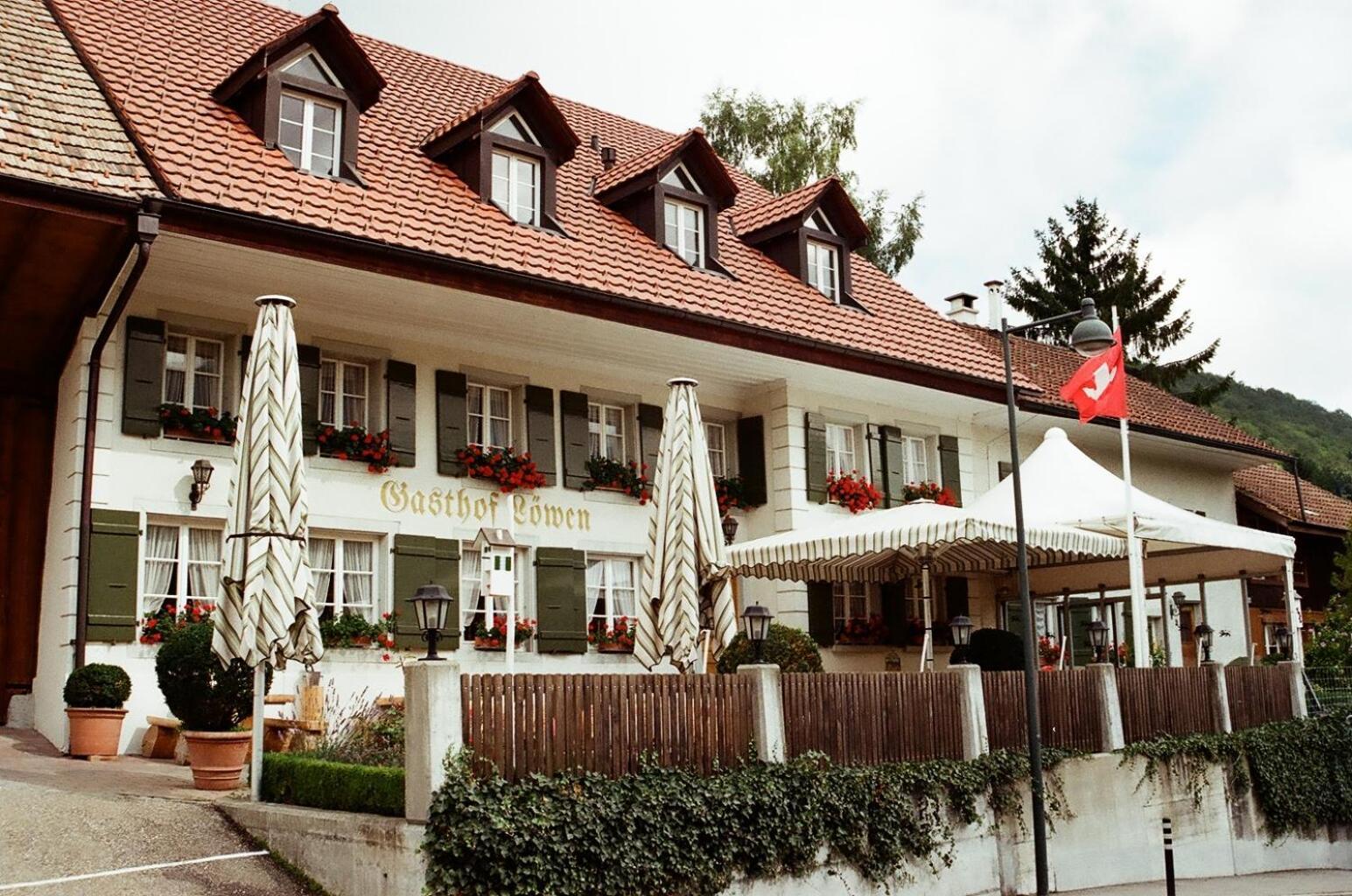 Hotel Gasthof Loewen à Wisen Extérieur photo